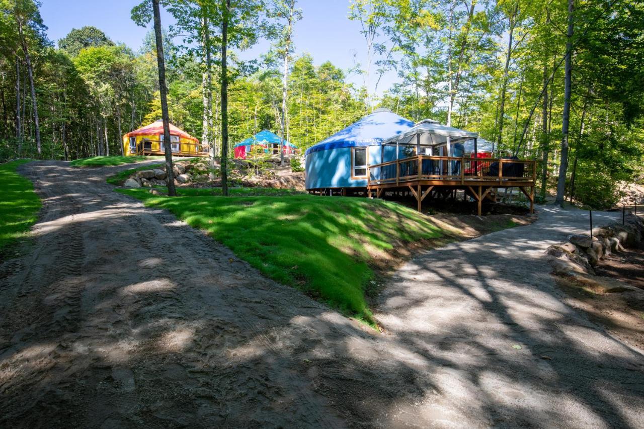 Yourtes Glamping Du Poisson Blanc Notre-Dame-du-Laus Exterior photo